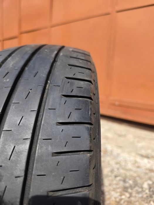 4 бр. гуми за бус 205/65/16C Pirelli 6-6,5 mm DOT 0919