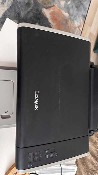 Imprimanta lexmark cu scaner