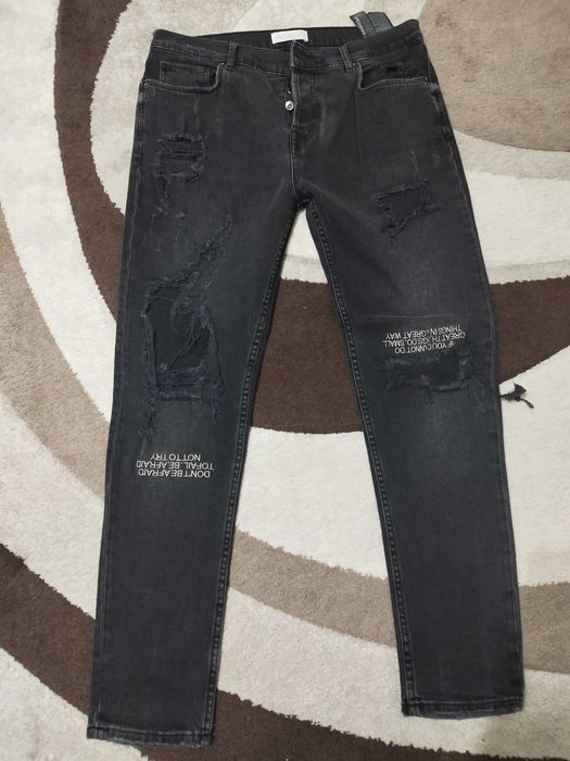 Мъжки дънки на ZARA