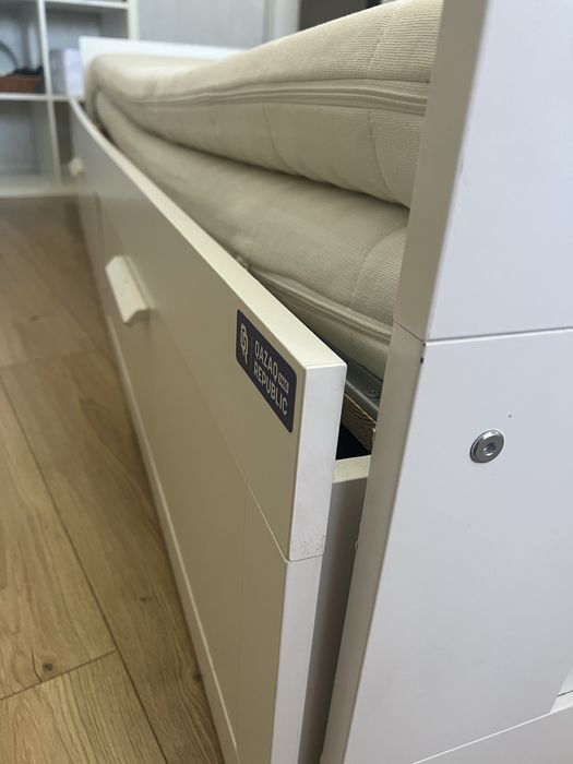 Кровать Ikea Brimnes с 2 матрацми, 2 ящиками