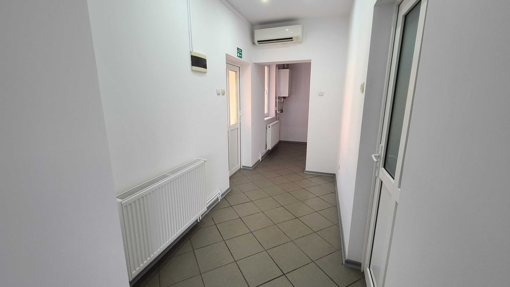 Închiriez spațiu comercial SAD 55 mp, zona Bălcescu pt cabinet medical