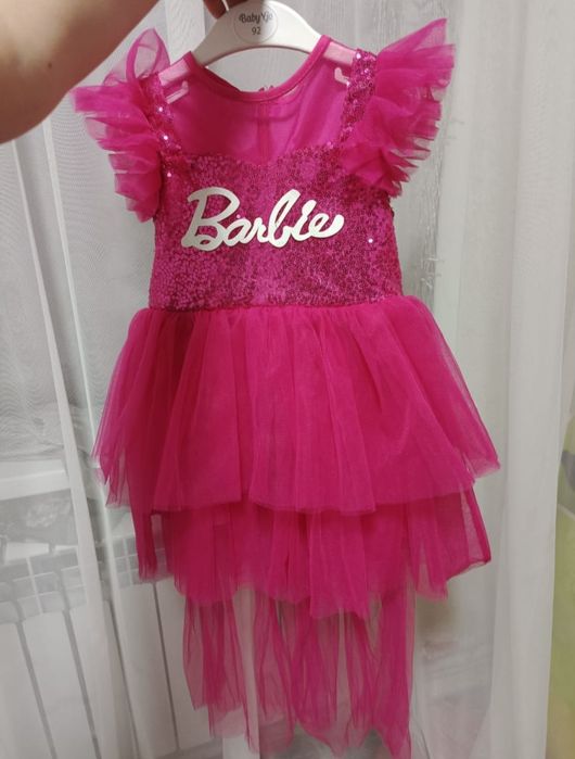 Продам Платья 4-5 лет