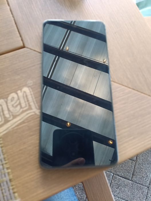 Vând OPPO A5 Pro 5G – 8GB RAM / 256GB