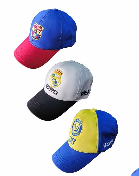 Шапка Гунди ЛЕВСКИ СОФИЯ Георги Аспарухов Фенска Юношеска  мъжка шапка