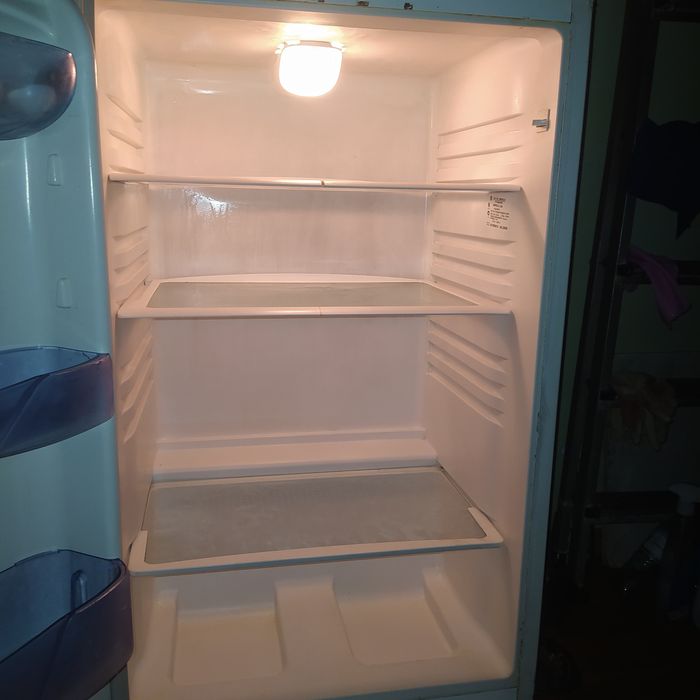 Продам холодильник Бирюса