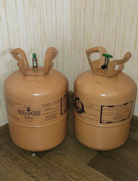 Балон от фреона , пустые 2 шт.