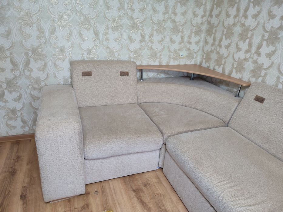Угловой диван бу