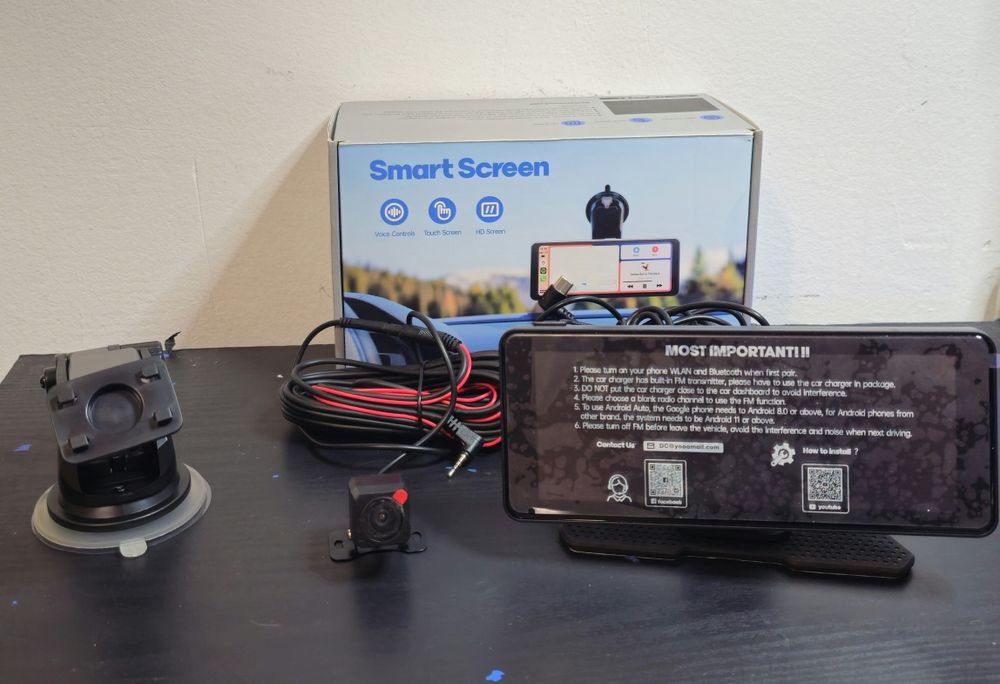 Smart Screen Carplay/Android Auto cu camera de Marșarier
