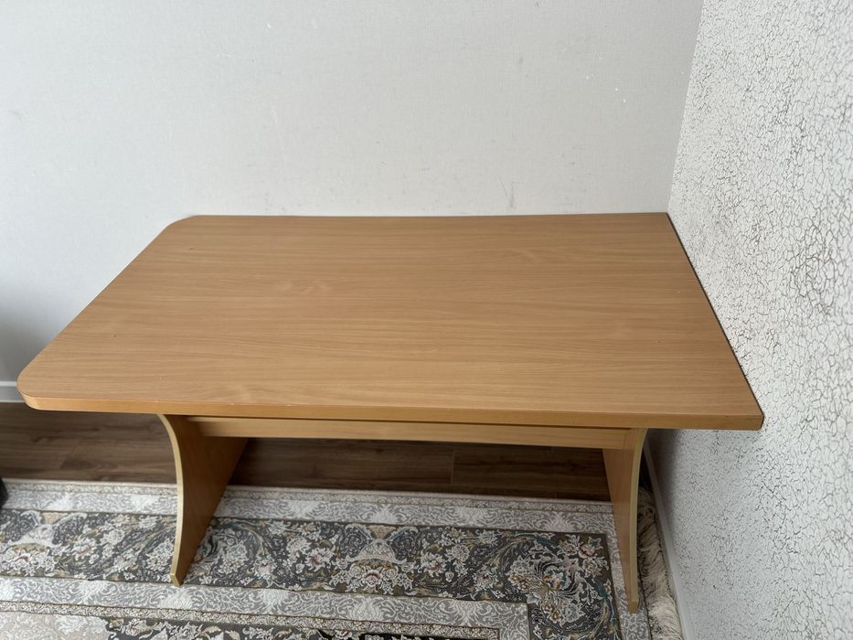 Стол для кухня и.д