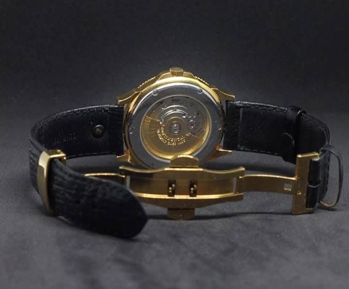 Швейцарски часовник Continental