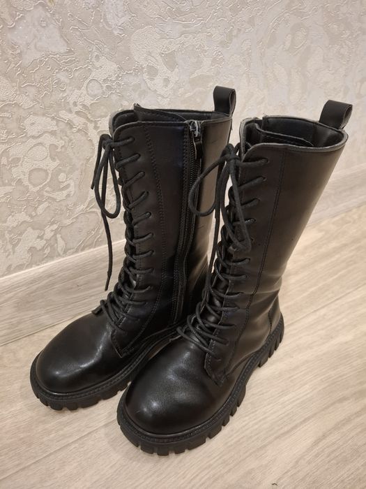 Продам сапоги димесезонные на девочку 32 размер