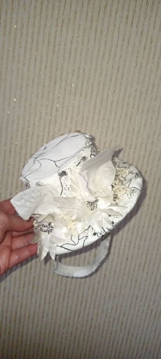 Шляпки на ободе и резинке