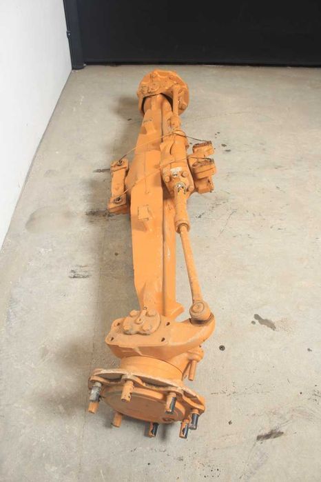 Axa fata Case 580SR - Piese de schimb Case