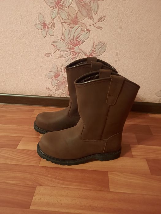 Продам сапоги рабочие. Кожаные. (Англия)