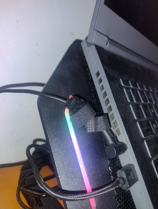 Laptop gaming msi thin 15 + suport cu ventilator