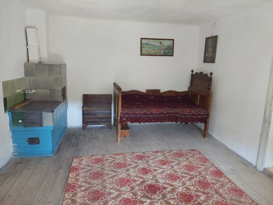 Casă cu șură, grajd și teren generos – Fântânele, Sibiu