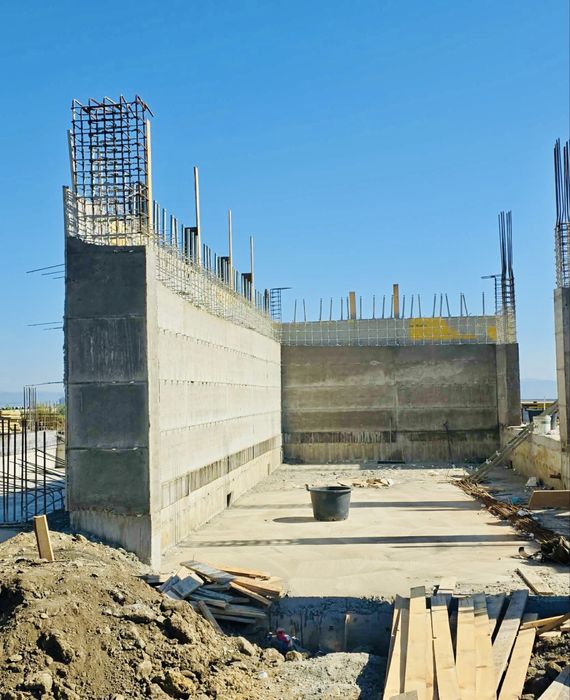 Комплекстна бригада от кофражисти  и арматуристи търсят обекти за София