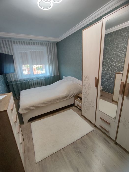 Продается 4-комн (9-12, 5 этаж) с мебелью