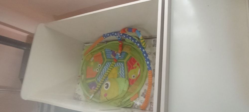 Детская кровать со шкафчиками снизу