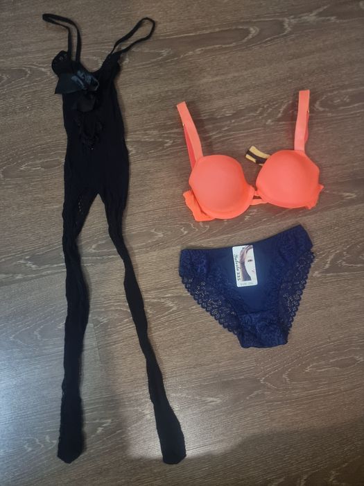 Цена за все  Размер стандарт 
Боди 1 марта кийиб корилган Янги Оранжев