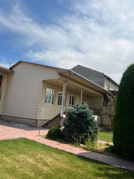 Yer narxida 3 oial sigadiga uy