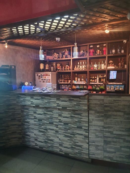 Продам кафе-бар, своя парковка