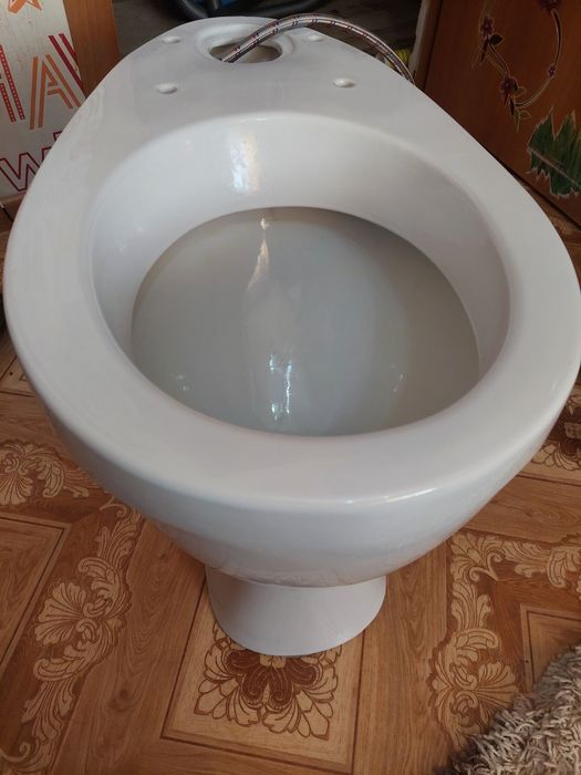 Продам унитаз б/у
