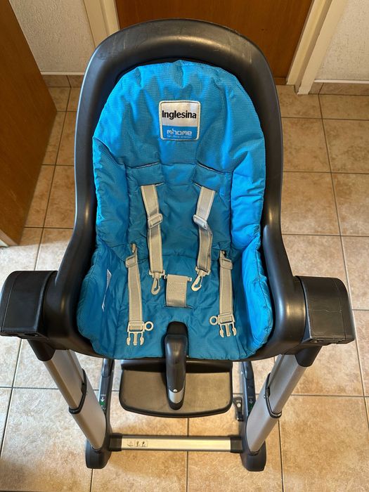 Scaun de masa INGLESINA Zuma culoare Light Blue cu cadru gri, stare excelenta!