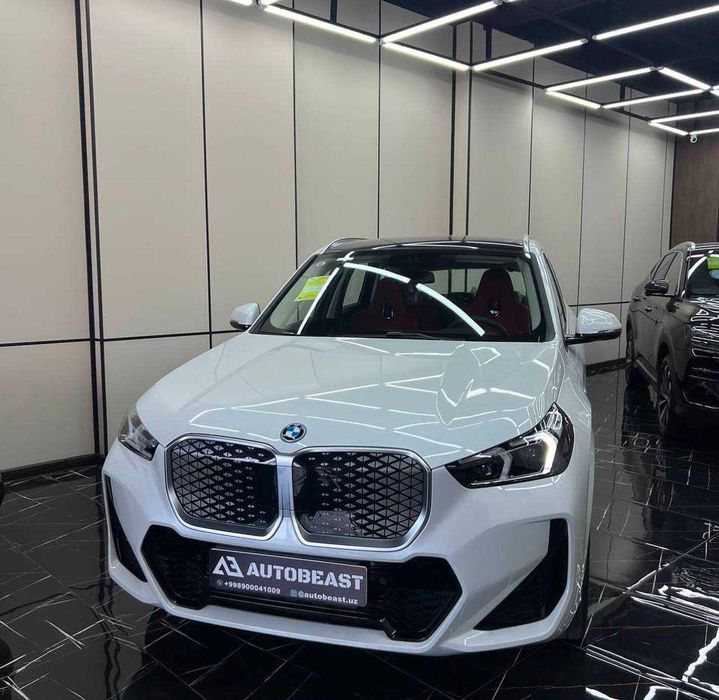 BMW IX1 30L Скидка