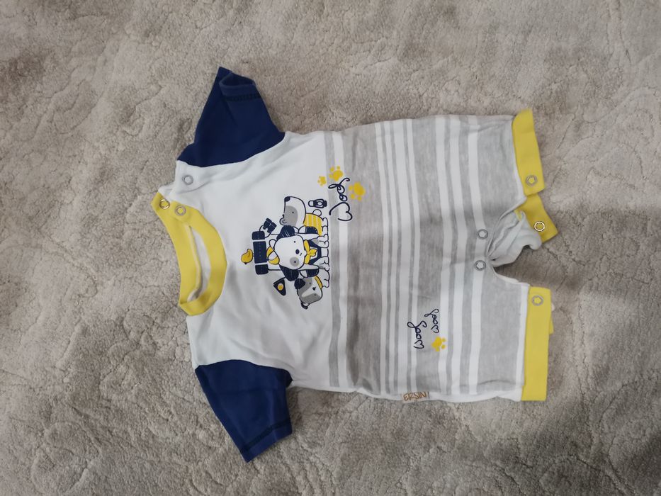 Лот ромпъри момче