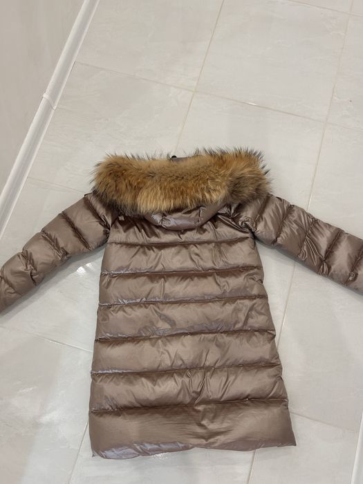 Дълго яке с естествена яка/качулка от лисица