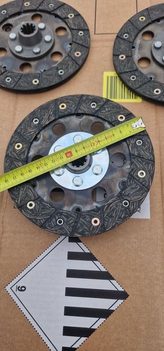 Disc ambreiaj tractor fiat 211 215 preț 300 lei se poate trimite prin