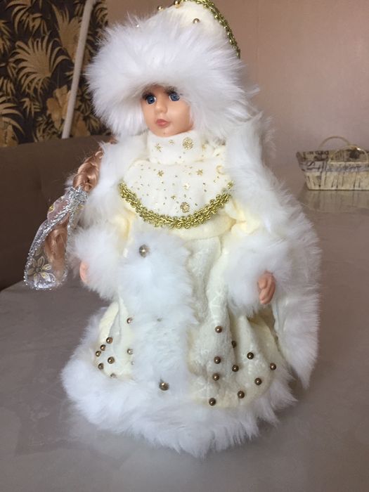 Продам поющую снегурочку
