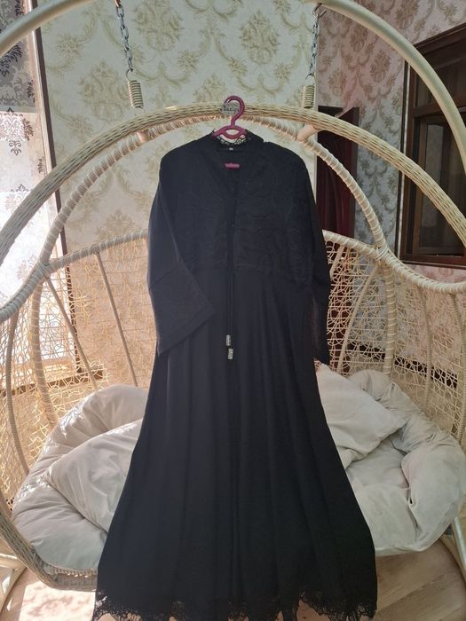 Qora abaya soyiladi