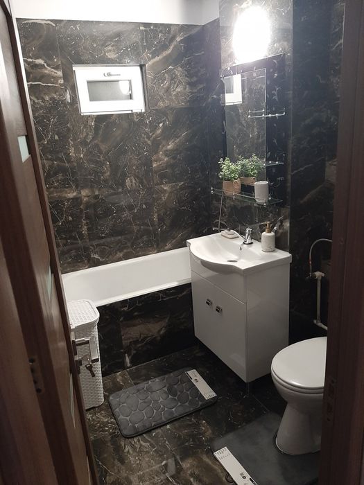 Închiriez apartament 2 camere Rovine