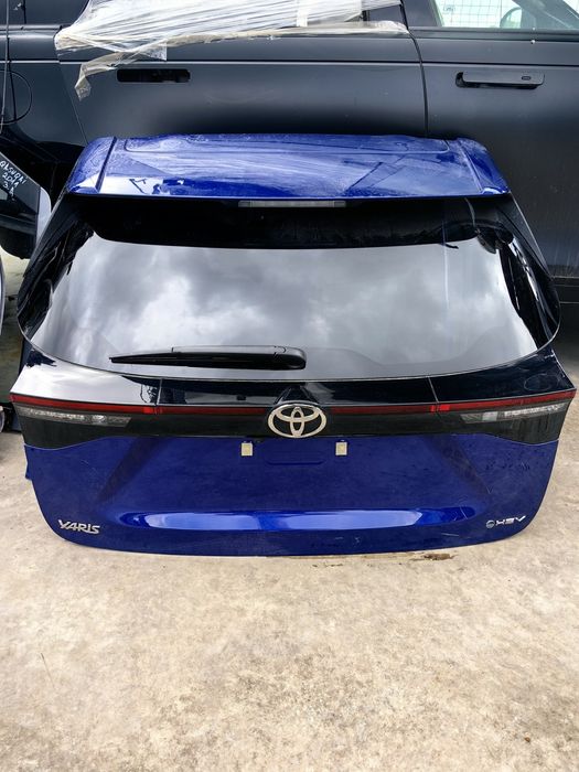 Врата - багажник Toyota Yaris Cross/ Тойота Ярис Крос 2025г
