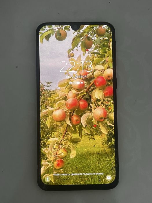 Самсунг а40 64гб