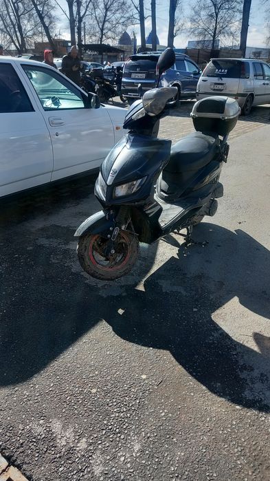Скутер сатылады..
