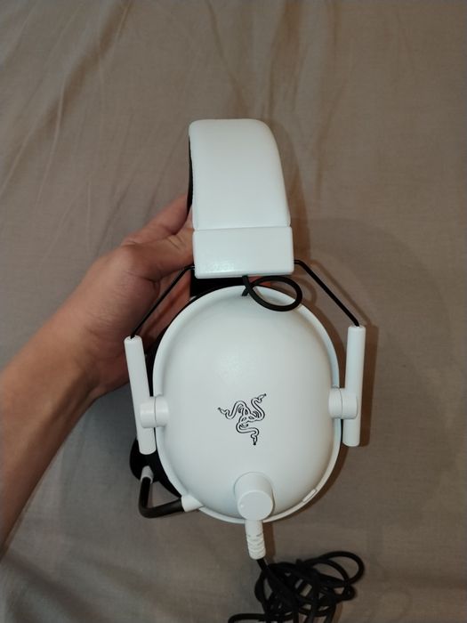 Razer Blackshark V2 X (белые)