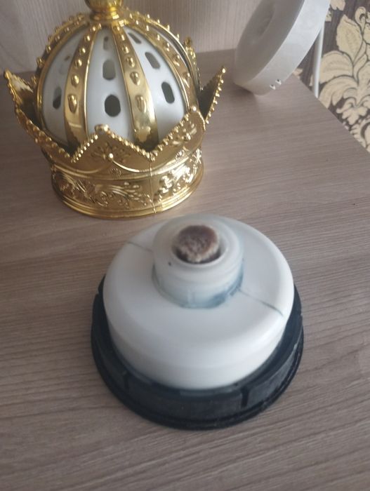 Продам-аромаизатор в машину.