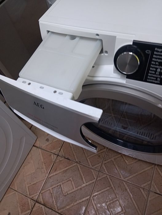 Сушилня с термопомпа АЕГ Aeg Series 9000 A+++  8кг 2 години гаранция!