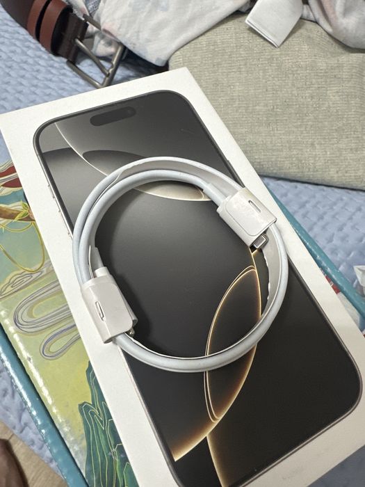 Продам оригинальный шнур iPhone