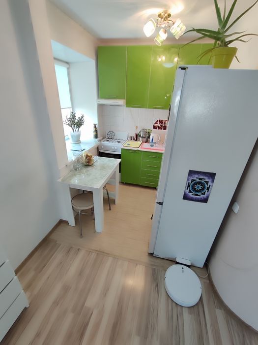 Продается 2-комн (3-19, 12 эт)