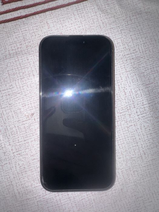 Продаю Iphone 16 pro