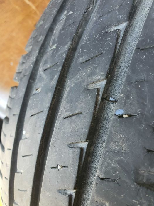 215 15 70 Hankook Vantro за бус