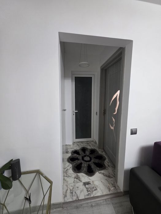 Apartament 2 camere renovat micro 6, loc de parcare inclus