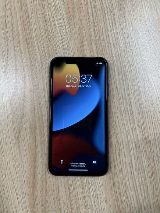 Продам IPhone 11 в хорошем состоянии