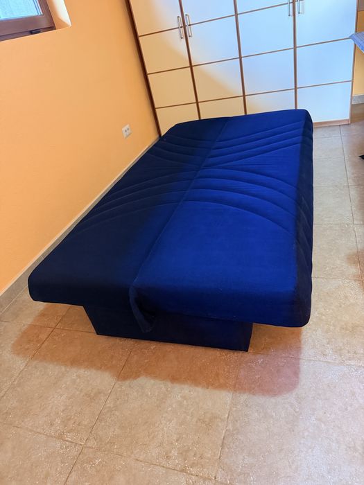 Vand canapea extensibila ca noua