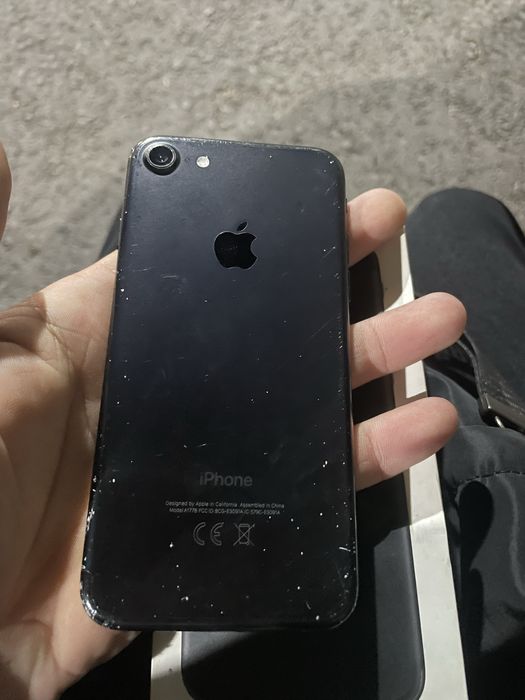 Айфон 7 32 на запчасти