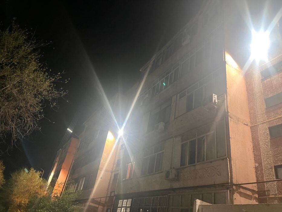 Продам 2х комнатный квартира